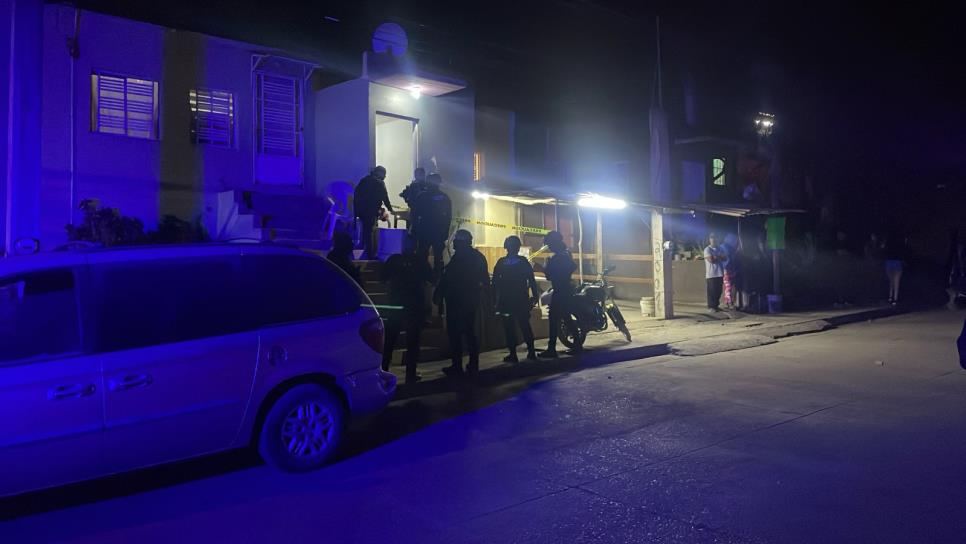 Asesinan a padre de familia y lesionan a balazos a su hija de 9 años en la Renato Vega de Culiacán