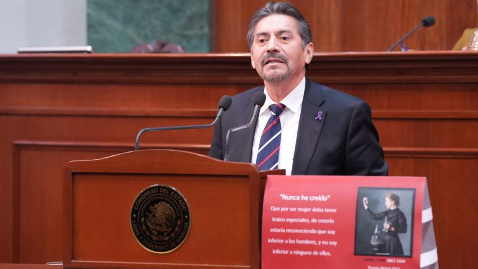 “Por un futuro igualitario, la mujer transforma la sociedad”: Eligio López Portillo