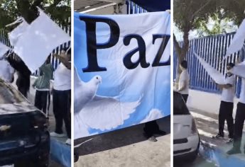 Alumnos de secundaria se movilizan pidiendo por la paz de Culiacán