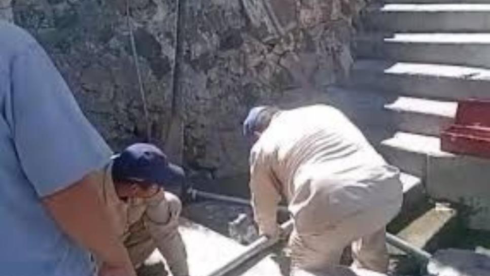 Primero no había agua, ahora la presión revienta las tuberías, Topolobampo reporta fugas simultáneas