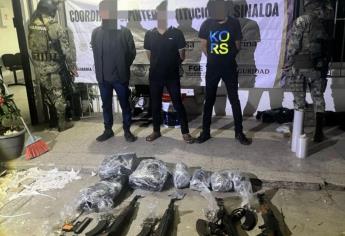 ¡Andaban bien armados! Detiene Marina a 3 hombres que andaban en un carro robado por Mazatlán