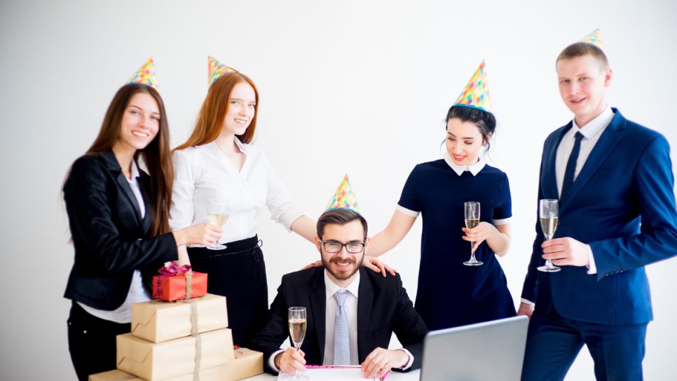¿Es legal faltar al trabajo en mi cumpleaños? Esto dice la Ley Federal del Trabajo en México ¿Es legal faltar al trabajo en mi cumpleaños? Esto dice la Ley Federal del Trabajo en México