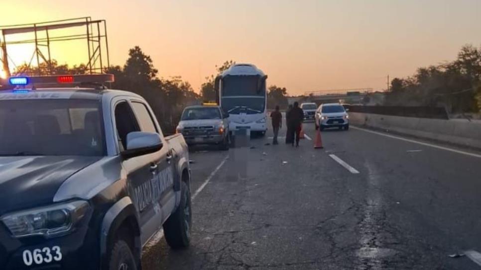 Muere hombre tras accidente por la carretera México 15 al sur de Guasave Muere hombre tras accidente por la carretera México 15 al sur de Guasave
