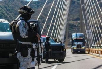Vuelca autobús por la Mazatlán-Durango; hay 5 lesionados graves