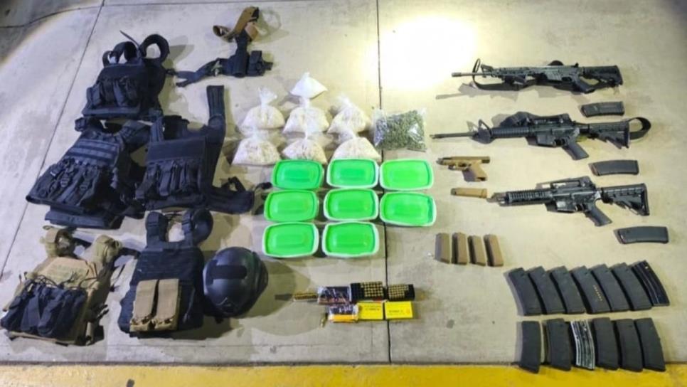 Aseguran camioneta, armas, municiones y droga en la sindicatura de Quilá en Culiacán