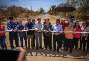 Rocha Moya inaugura la carretera Ciénega de Casal-El Mazate de los López, en Mocorito