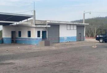 Decapitados y con una manta, localizan dos cuerpos en El Rosario