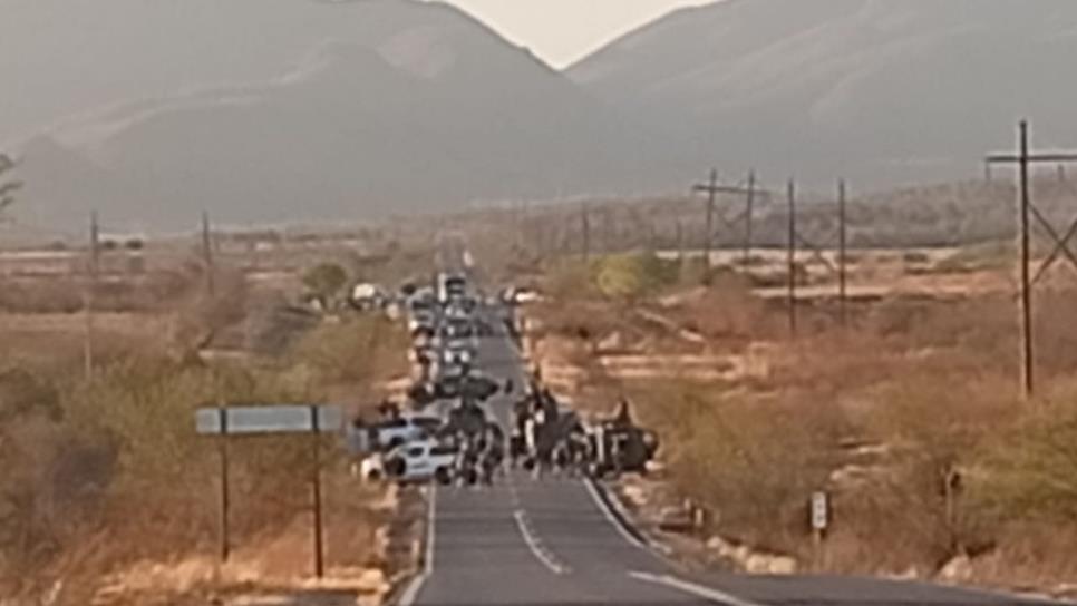 Continúa cerrada la México 15 a la altura de Tierra Blanca, Salvador Alvarado, tras operativo militar; reportan un muerto Continúa cerrada la México 15 a la altura de Tierra Blanca, Salvador Alvarado, tras operativo militar; reportan un muerto