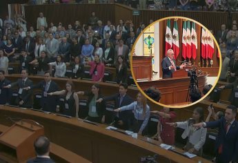 Asiste Rocha Moya a la Instalación del Parlamento Juvenil en el Congreso de Sinaloa