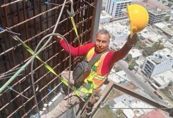 Solo llegué a comer y a descansar: Jorge, el trabajador que fue retirado de una banqueta mientras comía en Mazatlán