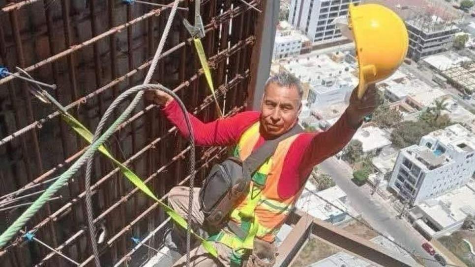 Solo llegué a comer y a descansar: Jorge, el trabajador que fue retirado de una banqueta mientras comía en Mazatlán Solo llegué a comer y a descansar: Jorge, el trabajador que fue retirado de una banqueta mientras comía en Mazatlán