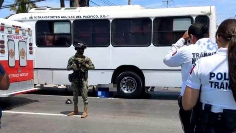 Muere adulto mayor tras ser atropellado por camión urbano en Mazatlán Muere adulto mayor tras ser atropellado por camión urbano en Mazatlán