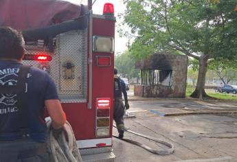 Se incendia una caseta del Zoológico de Culiacán; Bomberos logran sofocar el fuego