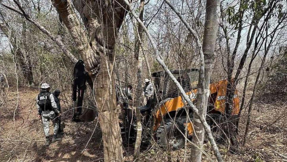Localizan restos humanos en fosa clandestina en la sindicatura de Mármol, al norte de Mazatlán Localizan restos humanos en fosa clandestina en la sindicatura de Mármol, al norte de Mazatlán