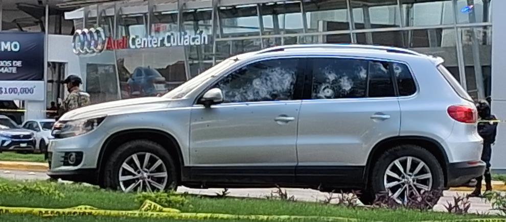 Asesinan a balazos al Comandante Nitro en Culiacán; iba en camioneta blindada