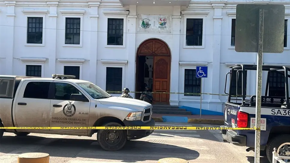 Los agentes de la Fiscalía acudieron al nosocomio para dar fe de los hechos y ordenar que el cuerpo fuera llevado al anfiteatro