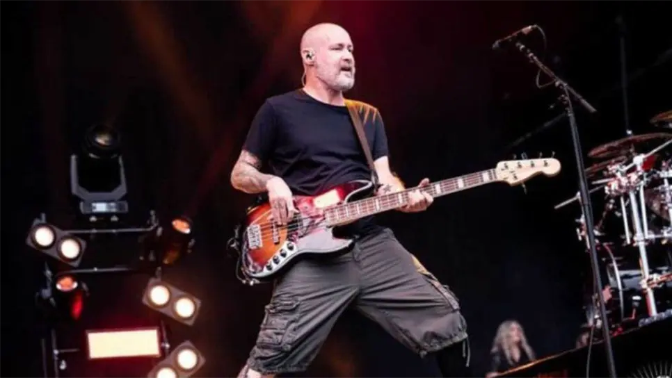 Fue parte fundamental del éxito comercial y cultural de Limp Bizkit, una banda que vendió más de 40 millones de discos en todo el mundo