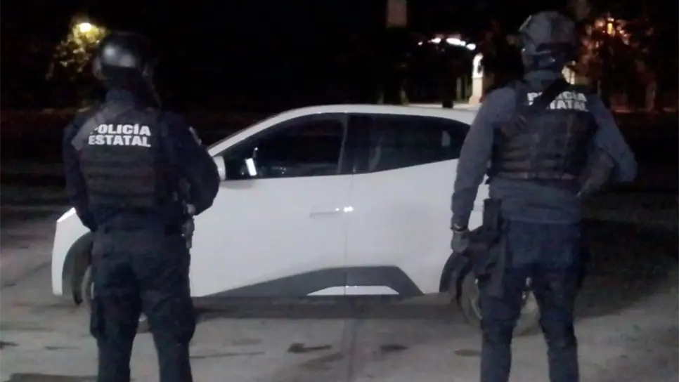 Elementos de seguridad recuperan dos vehículos con reporte de robo y aseguran otro con placas sobrepuestas