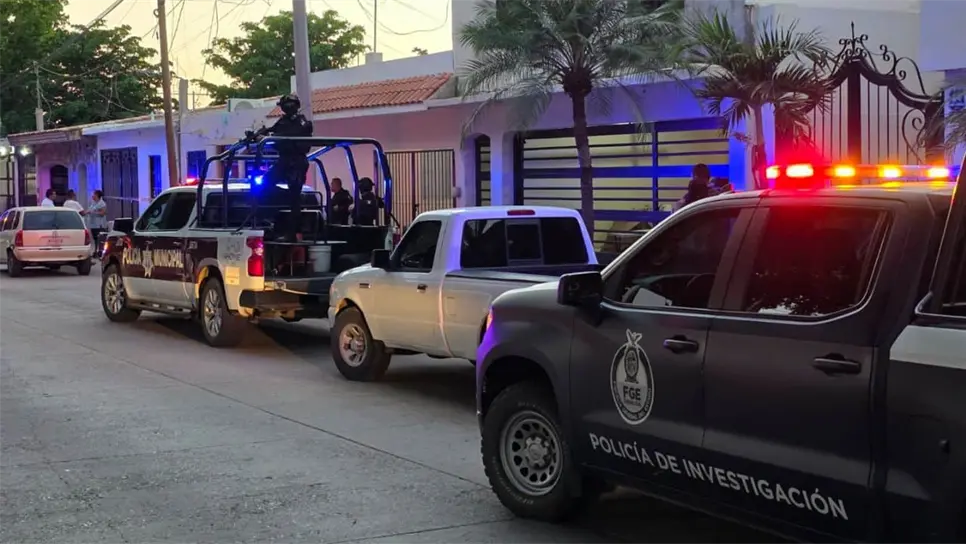 Encuentran a un joven y una mujer sin vida dentro de una casa en Los Mochis