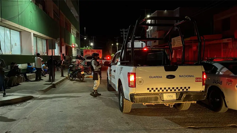 El hospital se encuentra blindado por la Guardia Nacional. (FOTO: Ángel Beltrán).