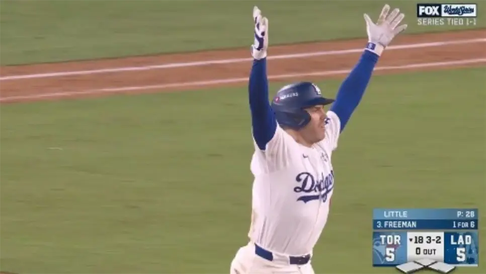 EN VIVO: Dodgers vs Azulejos (Juego 3) | Serie Mundial 2025 Freddie Freeman el héroe y deja tendido a los visitantes en 18 entradas