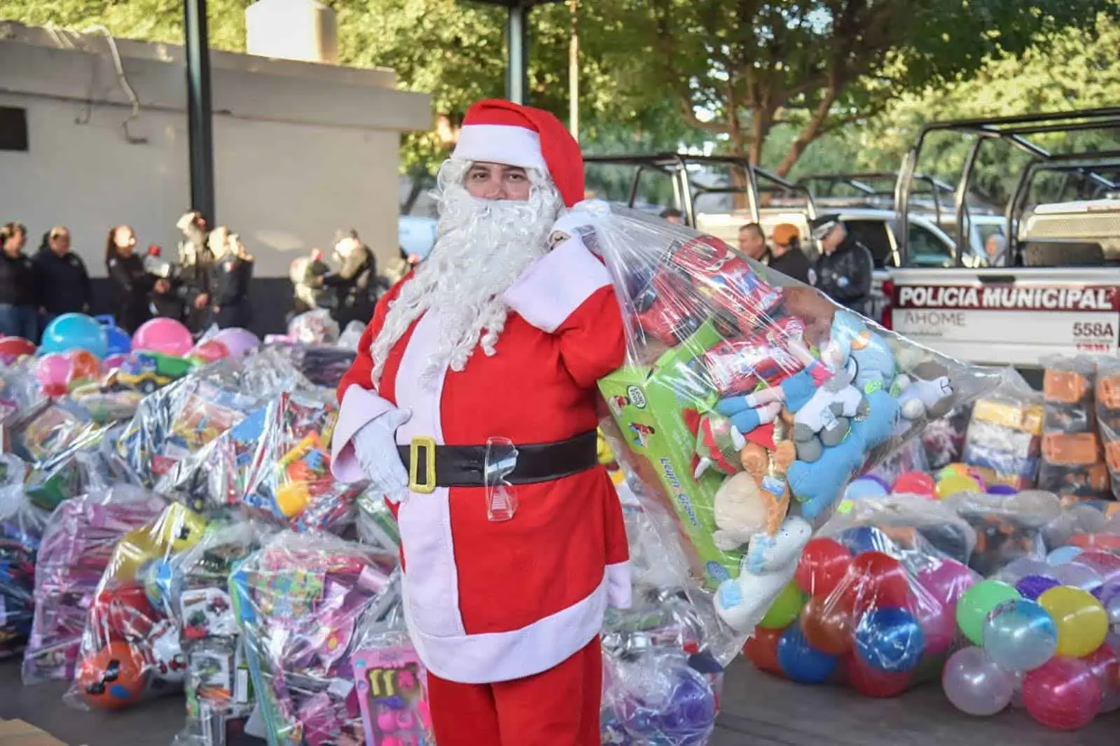 Policlaus 2025 en Ahome: arranca la colecta de juguetes para regalar sonrisas este 24 de diciembre Policlaus 2025 en Ahome: arranca la colecta de juguetes para regalar sonrisas este 24 de diciembre