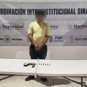 Detienen a un hombre con pistola calibre 45 en la colonia Cuauhtémoc, Culiacán