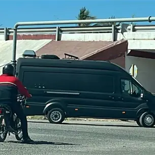 ¿Qué tecnología trae la Sprinter negra de Los Harfuch? La unidad de inteligencia en el operativo en Guasave
