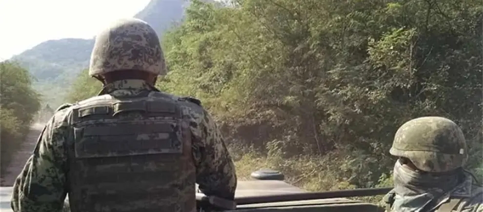 Balacera en Escuinapa. Reportan un muerto y un menor lesionado Balacera en Escuinapa. Reportan un muerto y un menor lesionado