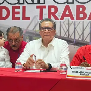 Feliciano Castro asiste a reunión del PT en Culiacán Feliciano Castro asiste a reunión del PT en Culiacán