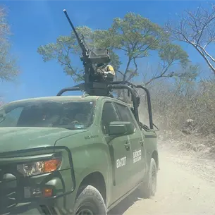 Fuerte enfrentamiento entre civiles armados y el ejército en Lomas de Monterrey
