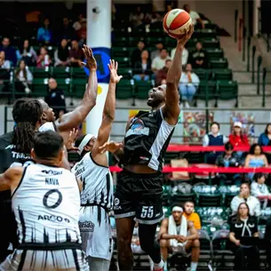 Halcones aplastan a Zonkeys en un sólido cierre de temporada