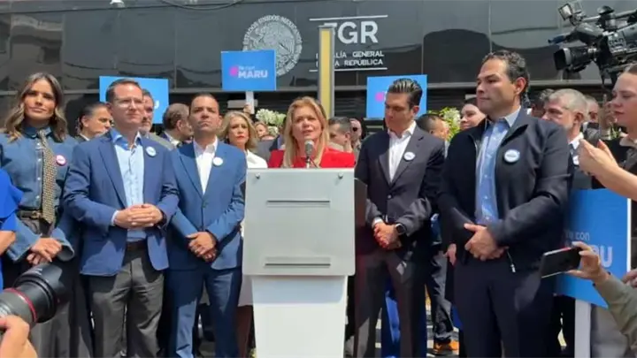 Maru Campus comparece ante FGR en la CDMX; a la gobernadora de Chihuahua la investigan por caso CIA Maru Campus comparece ante FGR en la CDMX; a la gobernadora de Chihuahua la investigan por caso CIA