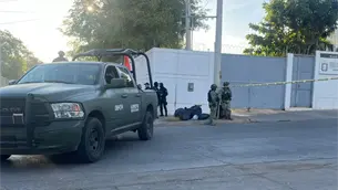 Localizan una maleta con restos humanos y con un mensaje en la Col. Felipe Ángeles de Culiacán Localizan una maleta con restos humanos y con un mensaje en la Col. Felipe Ángeles de Culiacán