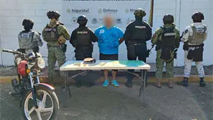 Detienen a un civil en Culiacán con arma corta y droga en su poder Detienen a un civil en Culiacán con arma corta y droga en su poder
