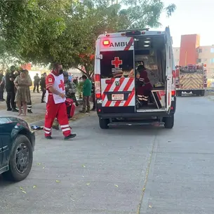 Incendio en departamento de Cumbres de San Isidro Culiacán deja cinco personas atendidas Incendio en departamento de Cumbres de San Isidro Culiacán deja cinco personas atendidas