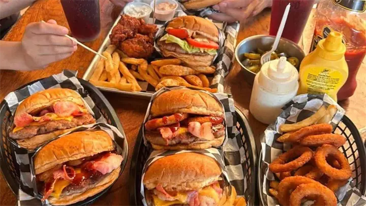 Top 3 de las mejores HAMBURGUESAS de Mazatlán que debes probar Top 3 de las mejores HAMBURGUESAS de Mazatlán que debes probar