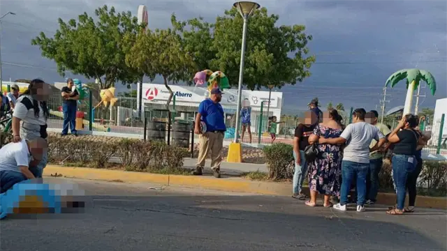 Mujer pierde la vida tras ser arrollada por motociclista en el Libramiento II de Mazatlán