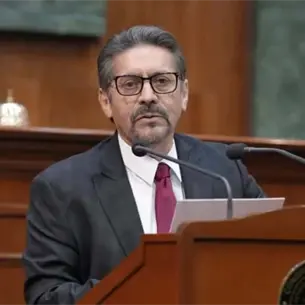 Eligio López, de la medicina y las aulas a la presidencia de la Jucopo en el Congreso de Sinaloa