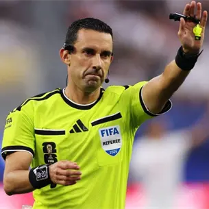 Mundial 2026: César Arturo Ramos se convierte en referente del arbitraje mexicano ante Brasil y Escocia