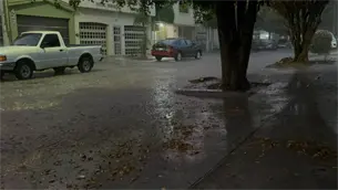 Los Mochis despierta bajo intensa tormenta; lluvia, truenos y fuertes vientos sorprenden a la ciudad