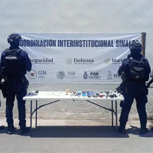 Aseguran celulares, droga y diversos objetos prohibidos en la penitenciaría de Aguaruto, Culiacán