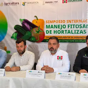 FAO, Senasica y OIRSA llegan a Mazatlán para analizar las principales amenazas al campo mexicano FAO, Senasica y OIRSA llegan a Mazatlán para analizar las principales amenazas al campo mexicano