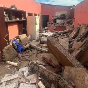 Familia se salva de tragedia tras colapso de su vivienda en Estación Naranjo, Sinaloa