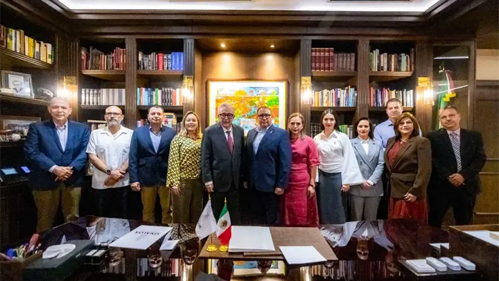 Rocha Moya recibe a magistrados del Supremo Tribunal de Justicia tras regresar como gobernador Rocha Moya recibe a magistrados del Supremo Tribunal de Justicia tras regresar como gobernador