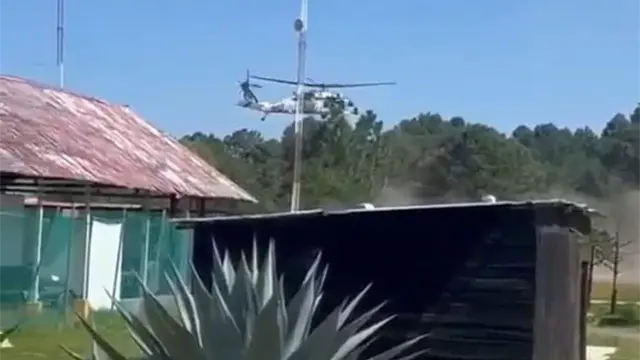 Helicóptero de la Sedena se desploma tras despegar en el municipio de Pueblo Nuevo, Durango