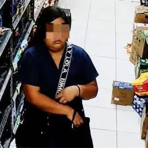 “Lady Shampoo” de Los Mochis da la cara, regresa al súper y paga la mercancía que se llevó, no será denunciada