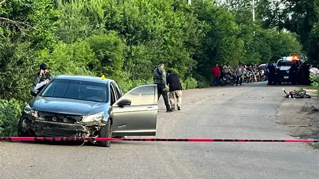 Muere adolescente de 16 años tras chocar en su moto contra un vehículo en Guasave; el conductor huyó