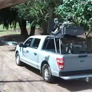 Reportan fuerte presencia de la Marina en Los Mochis y ejidos de Ahome; despliegan convoy en comunidades Reportan fuerte presencia de la Marina en Los Mochis y ejidos de Ahome; despliegan convoy en comunidades