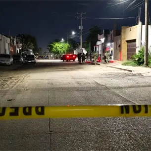 Atacan a balazos una vivienda y un automóvil en la colonia Gustavo Díaz Ordaz en Culiacán